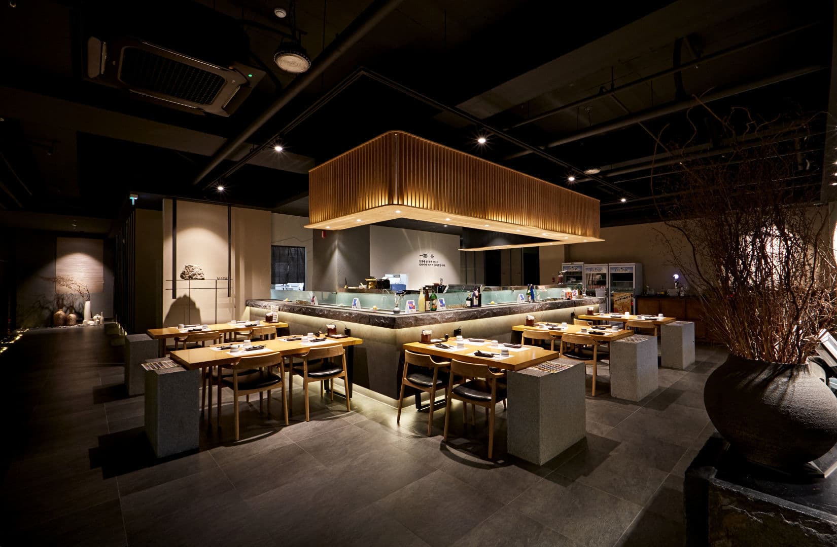 스시마츠 실내 인테리어